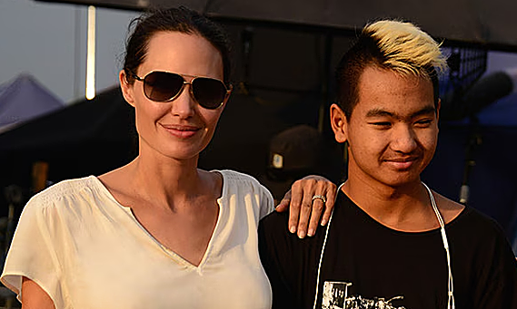 F168 Baccarat và Câu Chuyện Gia Đình Brad Pitt – Angelina Jolie: Maddox Chính Thức Đổi Họ - hình ảnh - f168win.vip