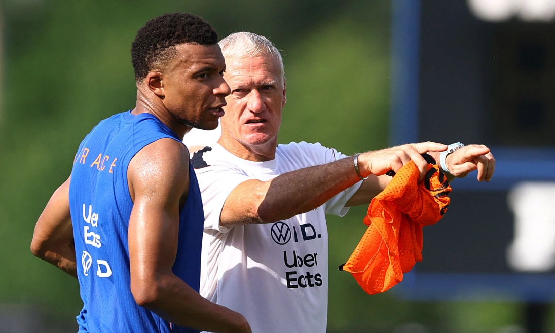 Deschamps: ‘Sự nổi tiếng không làm Mbappe thay đổi’: góc nhìn mới cho người chơi Việt - hình ảnh - f168win.vip Deschamps: ‘Sự nổi tiếng không làm Mbappe thay đổi’: góc nhìn mới cho người chơi Việt - hình ảnh - f168win.vip