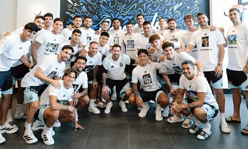 Đồng đội gây bất ngờ trong ngày sinh nhật Messi - hình ảnh - f168win.vip