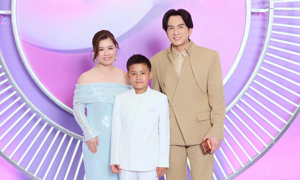 Đan Trường đưa vợ cũ và con trai đi sự kiện: góc nhìn mới cho người chơi Việt - hình ảnh - f168win.vip Đan Trường đưa vợ cũ và con trai đi sự kiện: góc nhìn mới cho người chơi Việt - hình ảnh - f168win.vip