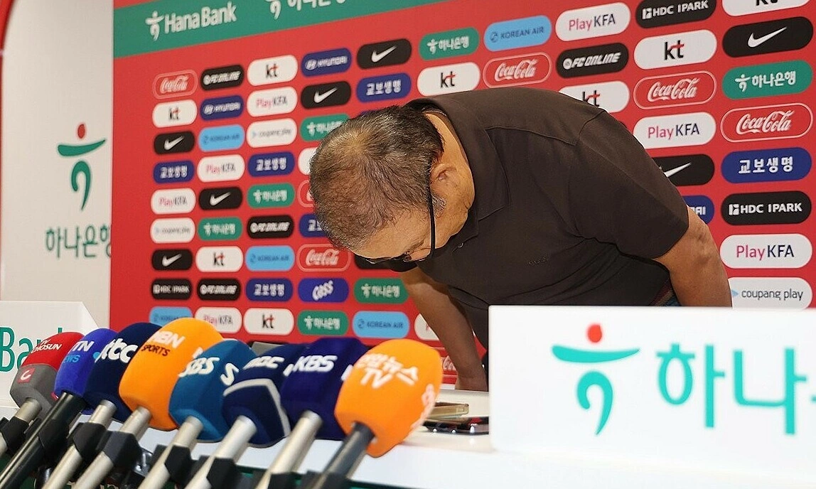 F168 an toàn bảo mật: Ông Park cúi đầu xin lỗi sau thất bại của Hàn Quốc tại World Cup 2026 - hình ảnh - f168win.vip F168 an toàn bảo mật: Ông Park cúi đầu xin lỗi sau thất bại của Hàn Quốc tại World Cup 2026 - hình ảnh - f168win.vip