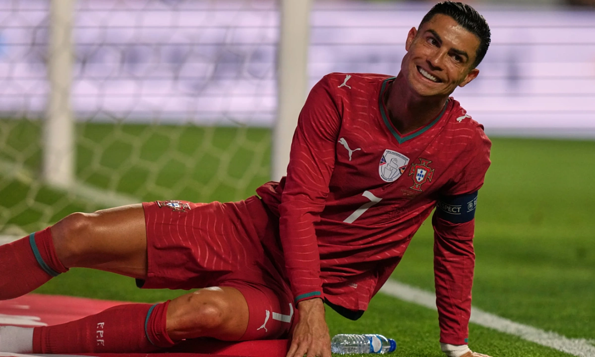 Ronaldo bị chê ‘vụng về, chưa sẵn sàng’ cho World Cup 2026 - hình ảnh - f168win.vip Ronaldo bị chê ‘vụng về, chưa sẵn sàng’ cho World Cup 2026 - hình ảnh - f168win.vip