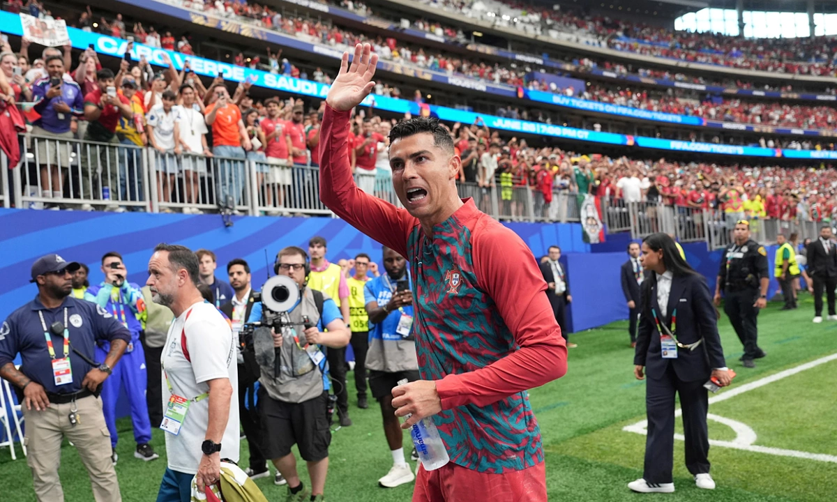 F168 cược thể thao: Ronaldo mong chờ trận chung kết World Cup 2026 với Messi - hình ảnh - f168win.vip