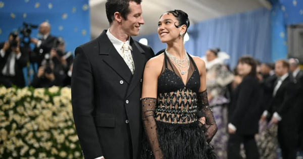 F168 chính thức đưa tin: Dua Lipa bí mật kết hôn với tài tử sắp vào vai James Bond - hình ảnh - f168win.vip
