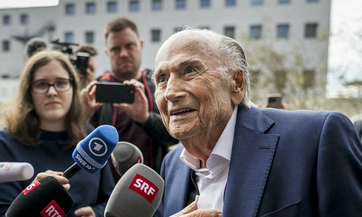 F168 bắn cá: Blatter chỉ trích Infantino ‘chính trị hóa’ World Cup 48 đội - hình ảnh - f168win.vip