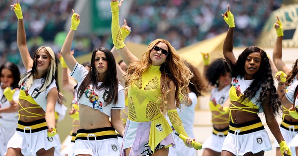 Shakira nhảy múa ăn mừng khi Colombia có vé đi tiếp, vì sao Ronaldo phải lo? - hình ảnh - f168win.vip Shakira nhảy múa ăn mừng khi Colombia có vé đi tiếp, vì sao Ronaldo phải lo? - hình ảnh - f168win.vip